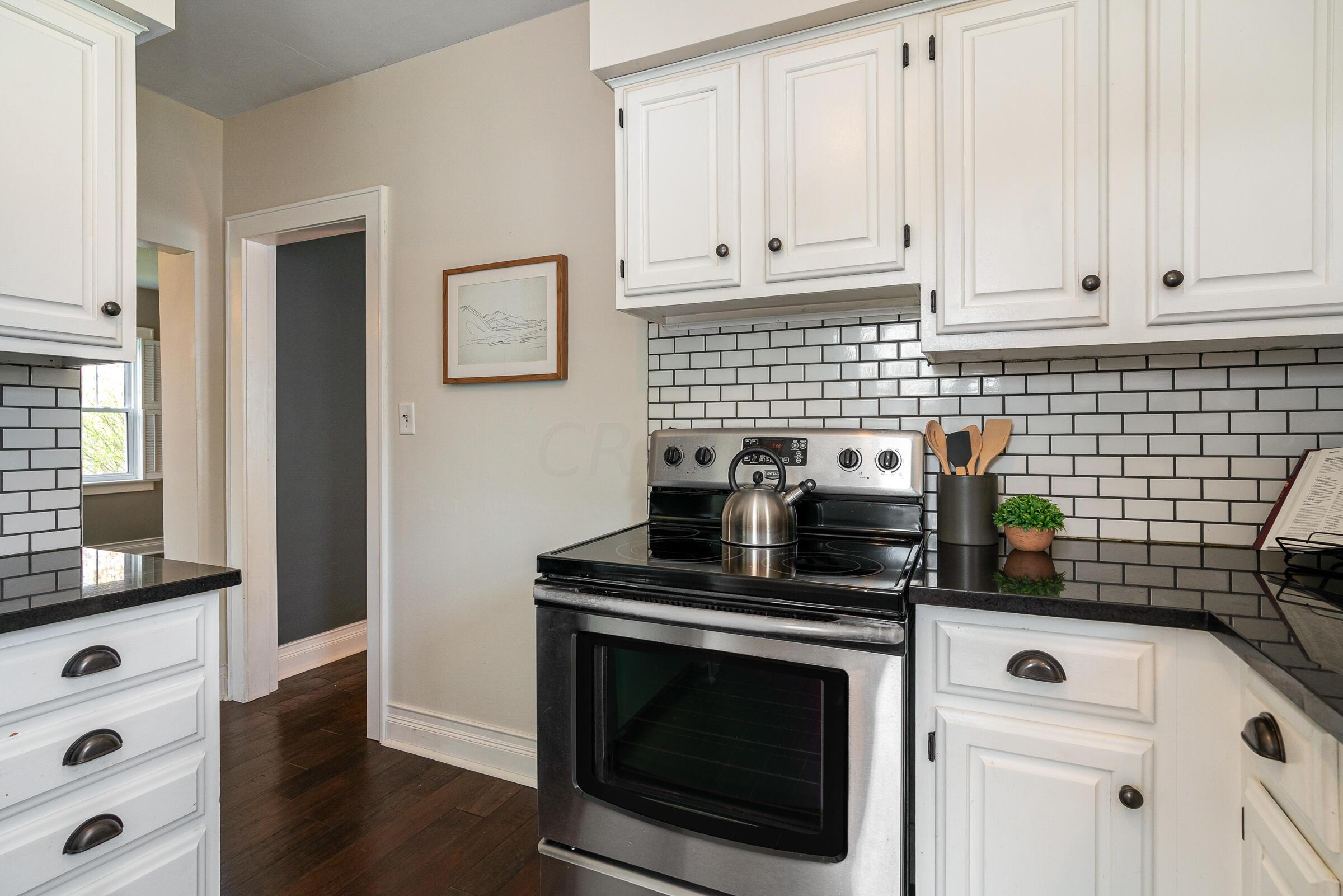 491 Garden Road Columbus, OH 43214 - Photo 14 of 32 491 Garden Rd-15