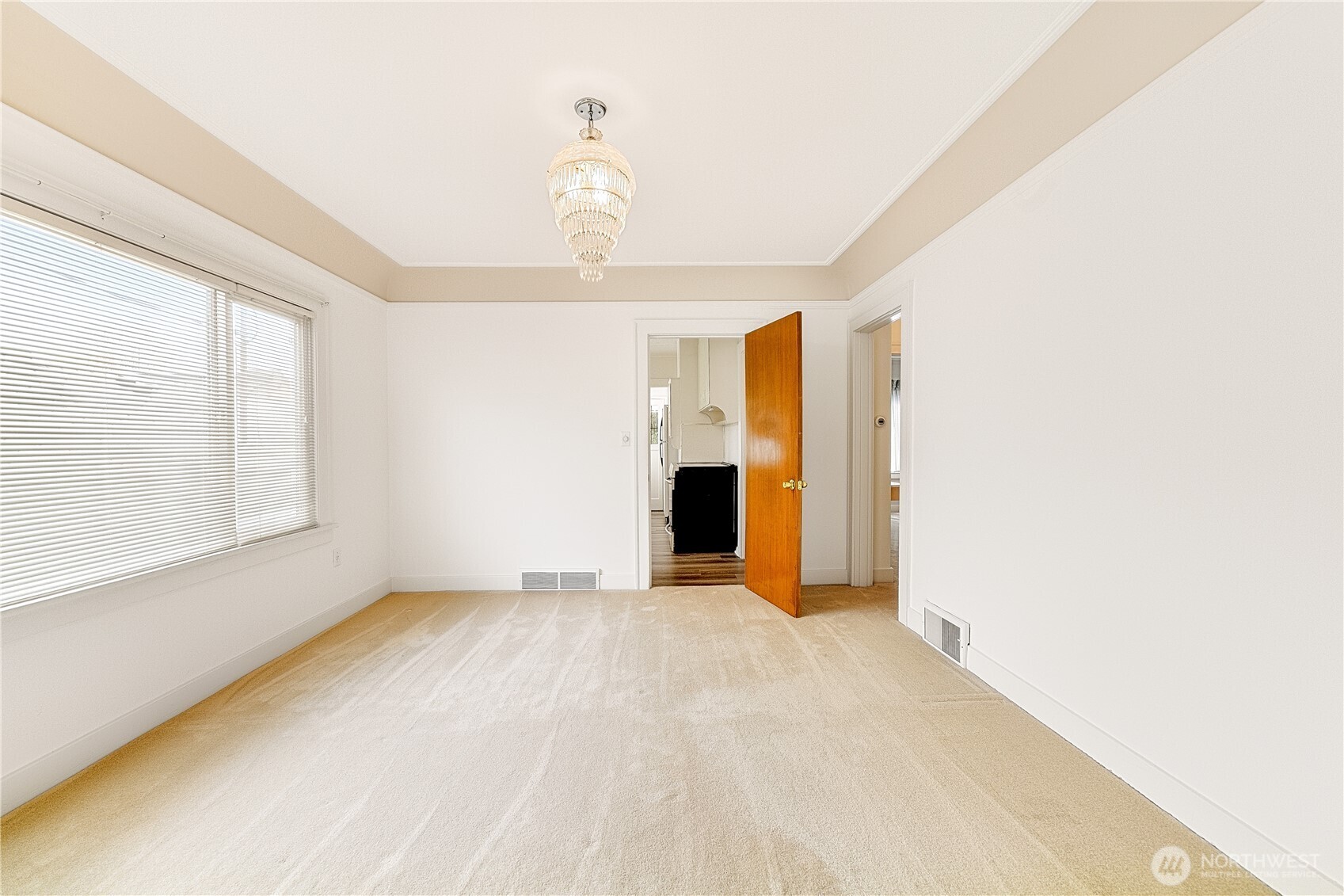 939 North 83rd Street Seattle, WA 98103 - Photo 6 of 18 Gallery Image 6