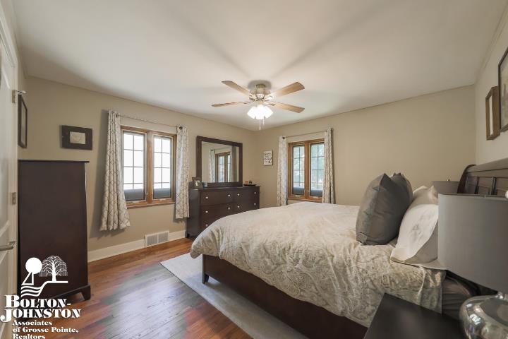 311 Merriweather Road Grosse Pointe Farms, MI 48236 - Photo 31 of 49