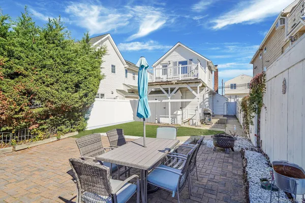 $500,000 | 252 Arthur Street, Freeport, NY 11520