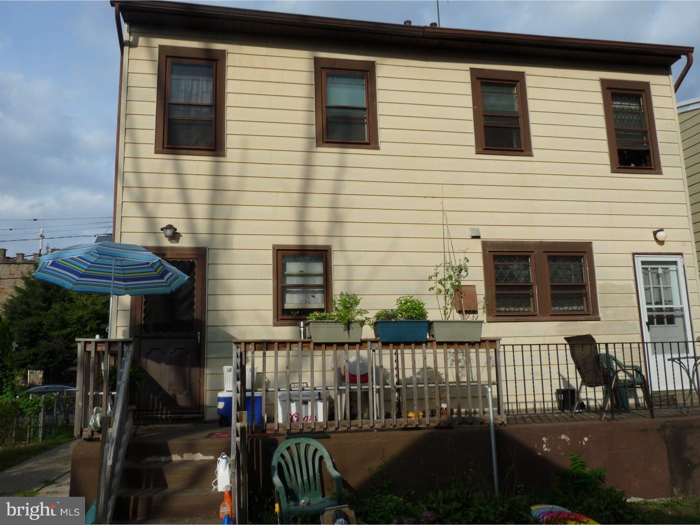 406 Ridgeway Street Gloucester City, NJ 08030 - Photo 2 of 17