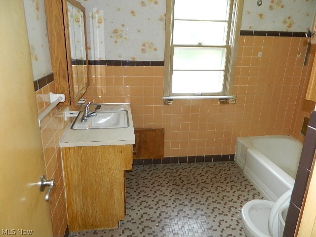 4115 Greenvale Road South Euclid, OH 44121 - Photo 7 of 8