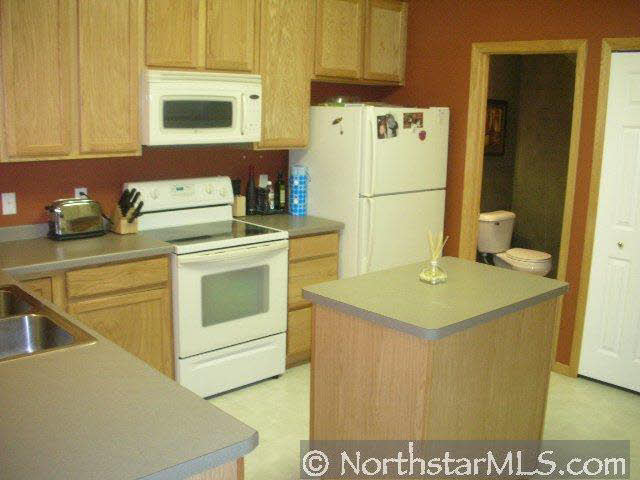 18033 69th Place North Maple Grove, MN 55311 - Photo 4 of 10