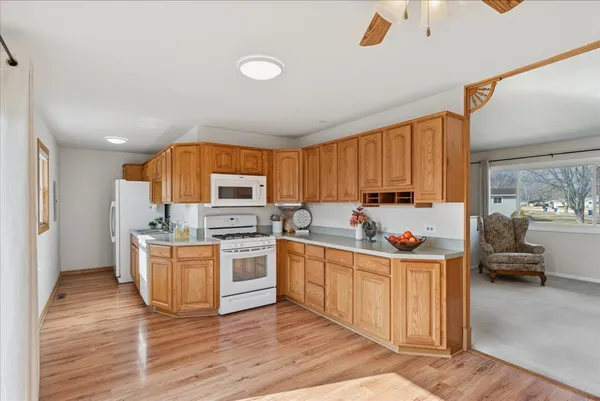 $324,000 | 36615 Streamwood Drive, Gurnee, IL 60031