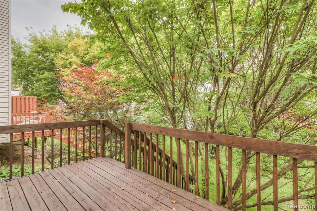 359 Willow Grove Lane Rochester Hills, MI 48307 - Photo 5 of 33