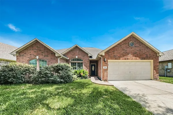 $2,375 | 1016 Brazos Court, League City, TX 77573