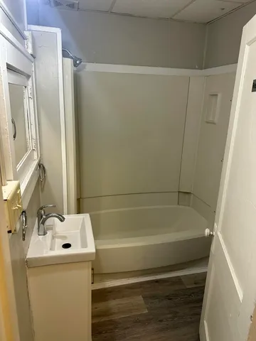 $2,000 | 3427 West Michigan Avenue, Kalamazoo, MI 49006