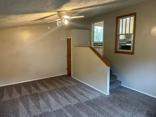 $2,000 | 3427 West Michigan Avenue, Kalamazoo, MI 49006