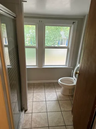 $2,000 | 3427 West Michigan Avenue, Kalamazoo, MI 49006