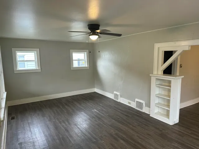 $2,000 | 3427 West Michigan Avenue, Kalamazoo, MI 49006