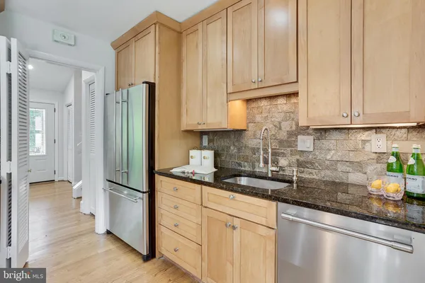 $999,500 | 3910 Montrose Driveway, Chevy Chase, MD 20815