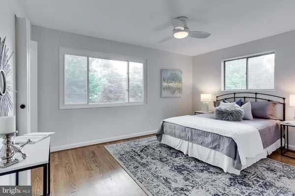 $999,500 | 3910 Montrose Driveway, Chevy Chase, MD 20815