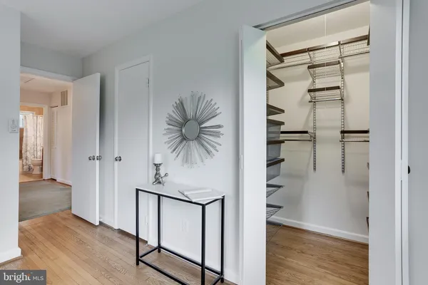 $999,500 | 3910 Montrose Driveway, Chevy Chase, MD 20815