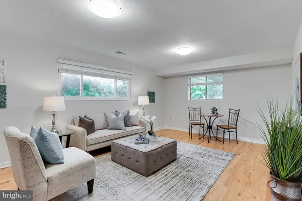 $999,500 | 3910 Montrose Driveway, Chevy Chase, MD 20815