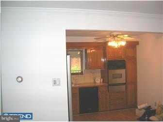 9972 Sandy Road Philadelphia, PA 19115 - Photo 5 of 11 Kitchen