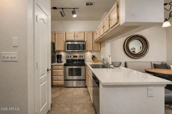 $2,400 | 16013 South Desert Foothills Parkway, Unit 1078, Phoenix, AZ 85048