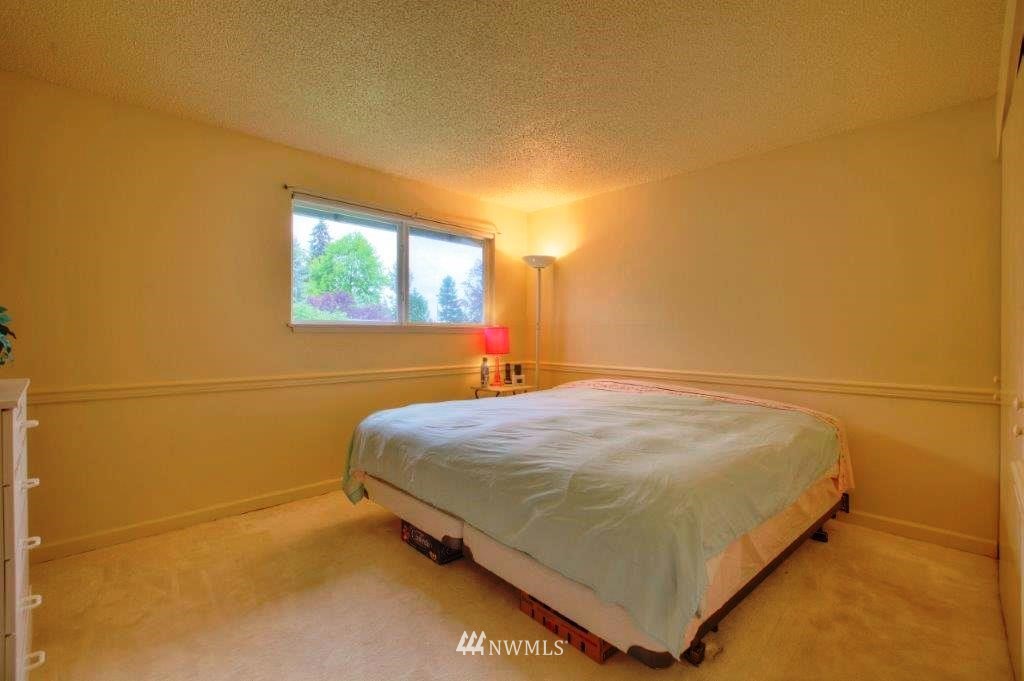 16416 116th Place Southeast Renton, WA 98058 - Photo 11 of 15 Gallery Image 11