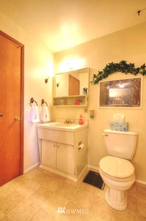 16416 116th Place Southeast Renton, WA 98058 - Photo 12 of 15 Gallery Image 12