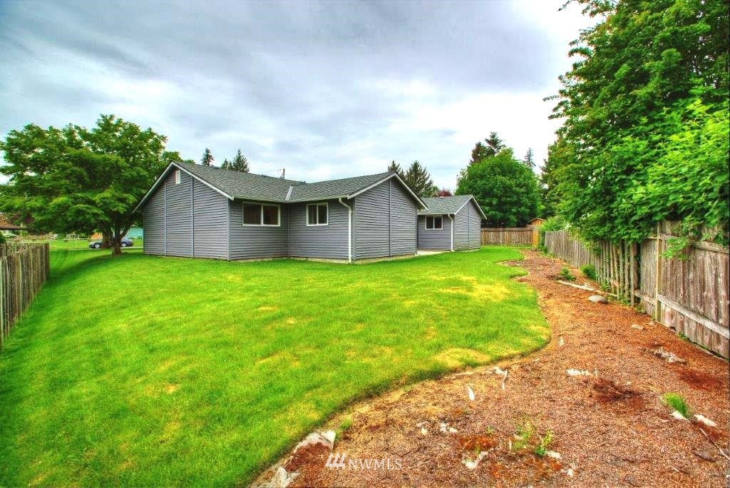 16416 116th Place Southeast Renton, WA 98058 - Photo 3 of 15 Gallery Image 3