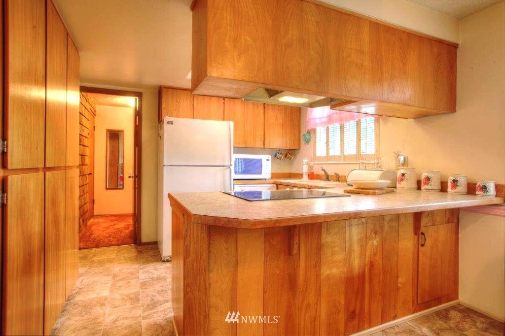 16416 116th Place Southeast Renton, WA 98058 - Photo 6 of 15 Gallery Image 6