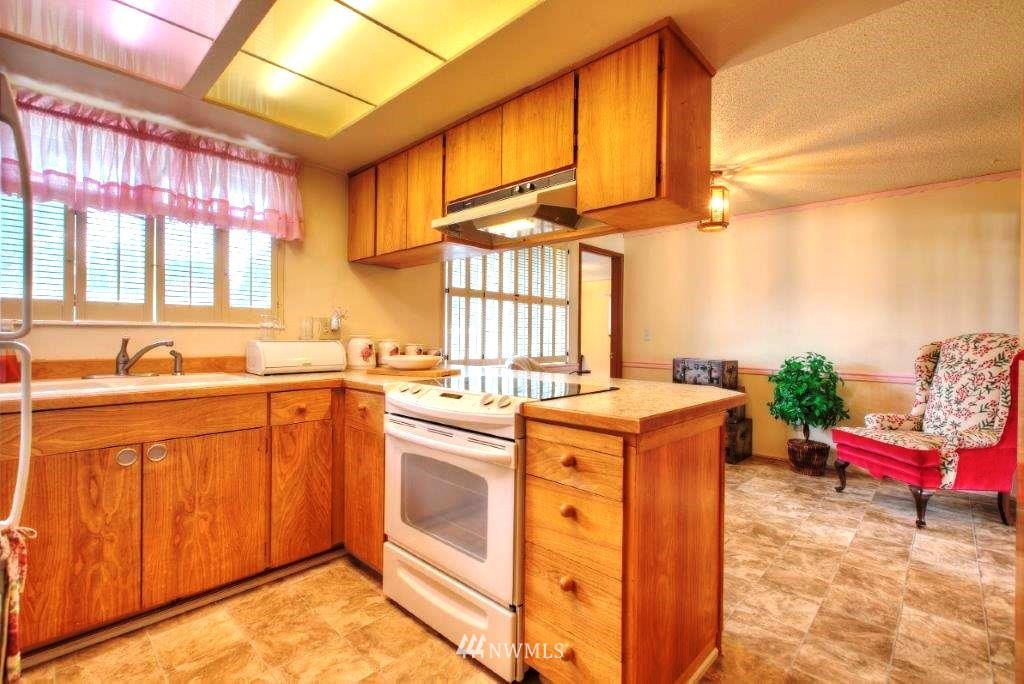 16416 116th Place Southeast Renton, WA 98058 - Photo 7 of 15 Gallery Image 7