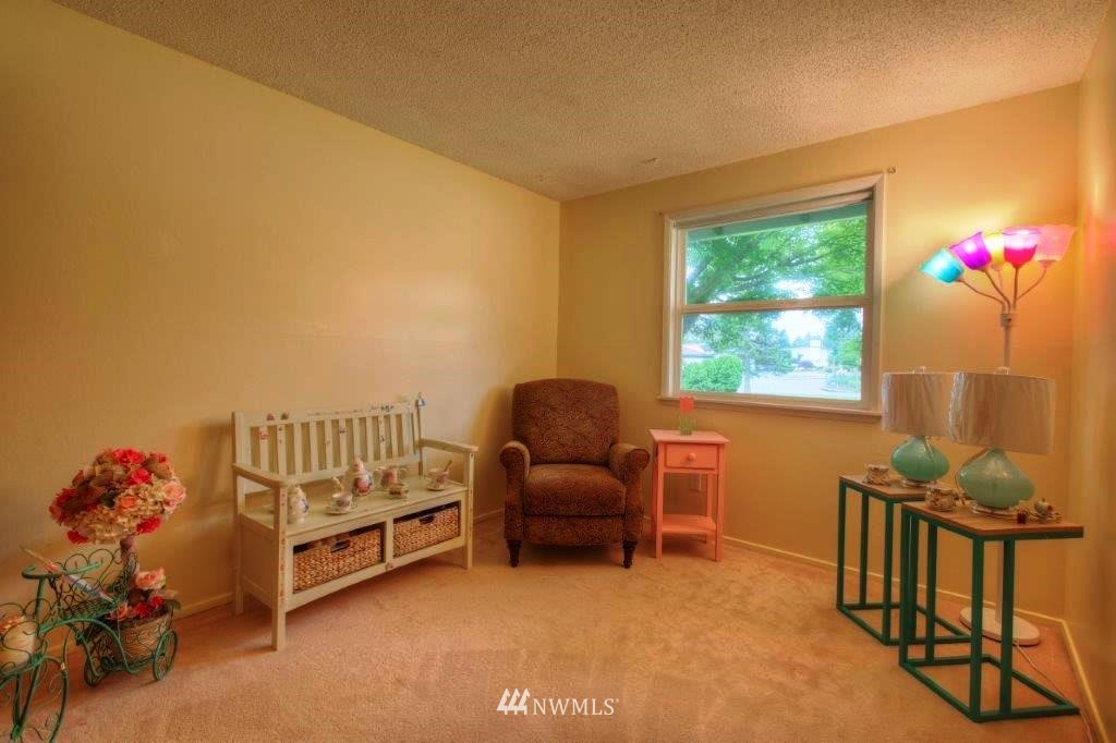 16416 116th Place Southeast Renton, WA 98058 - Photo 9 of 15 Gallery Image 9