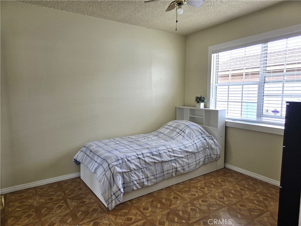 2149 Clover Street Simi Valley, CA 93065 - Photo 25 of 47