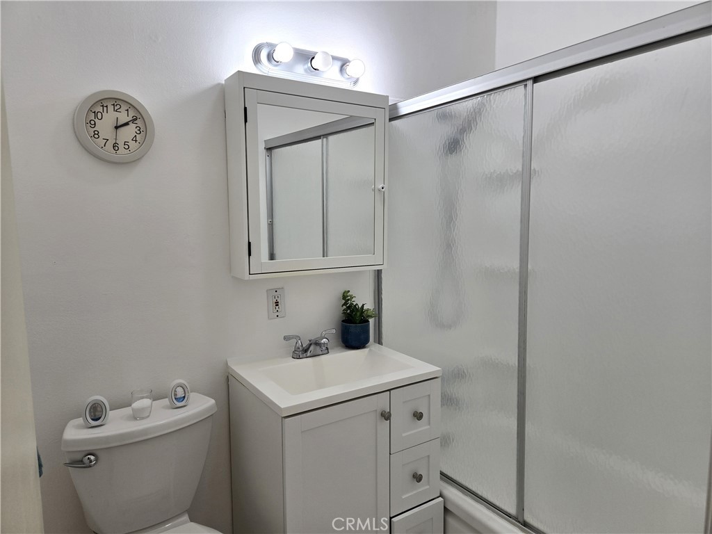 2149 Clover Street Simi Valley, CA 93065 - Photo 26 of 47