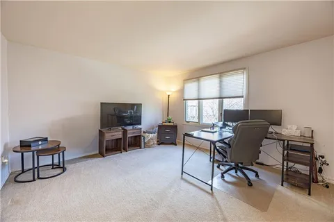 $220,000 | 305 Woodbridge Drive, Pittsburgh, PA 15237