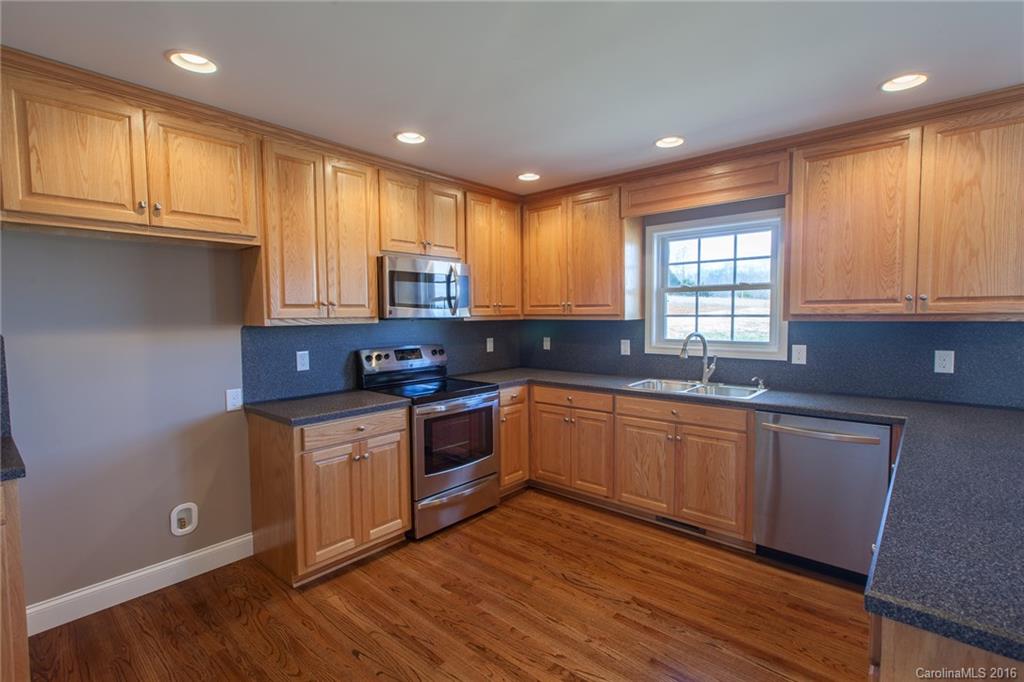 4237 H E Propst Road Maiden, NC 28650 - Photo 6 of 14 Gallery Image 6