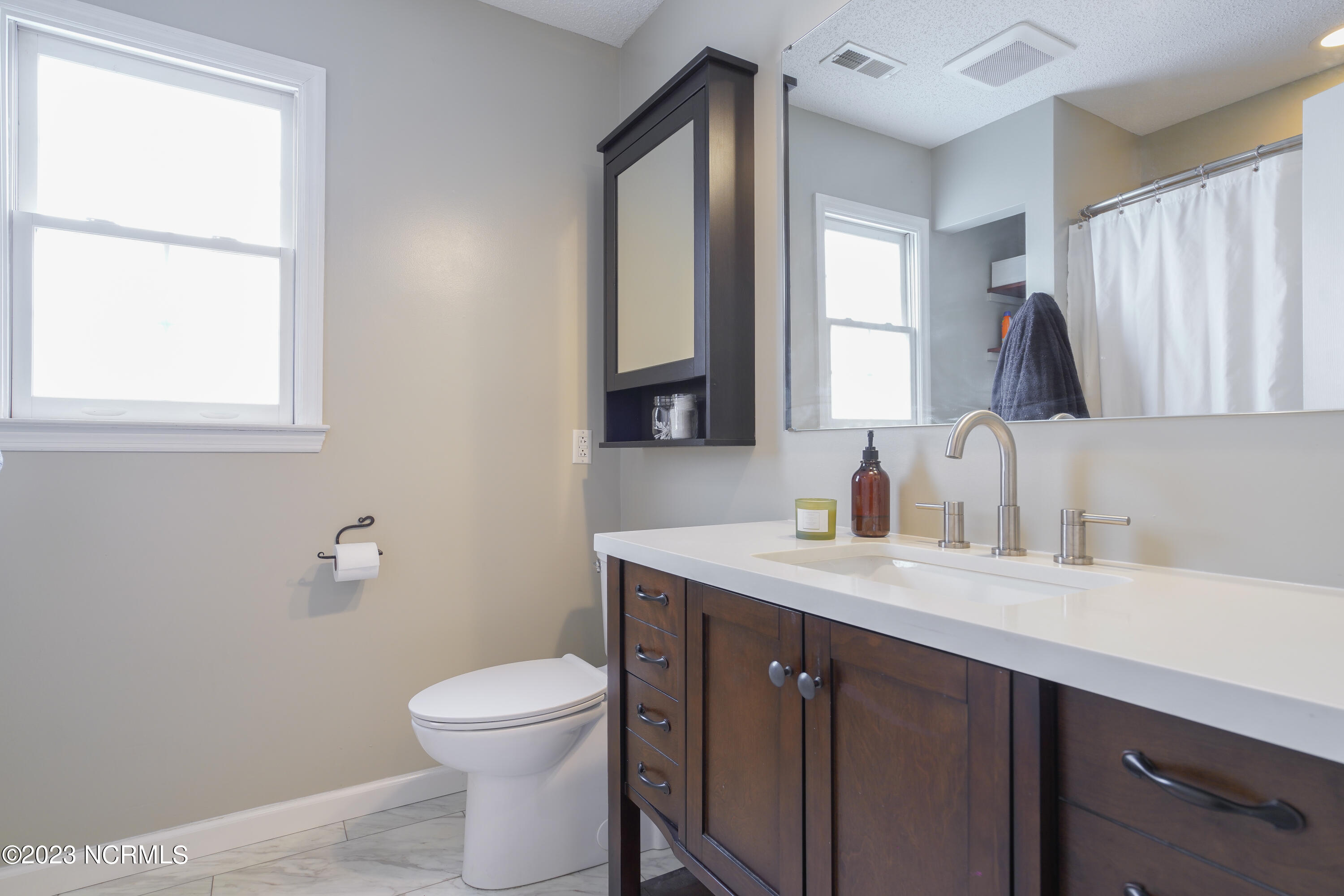 203 Willbarry Road Jacksonville, NC 28540 - Photo 24 of 62 Master bath