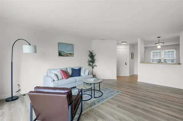 $155,000 | 1019 Sugar Creek Court, Unit 7, St. Peters, MO 63376