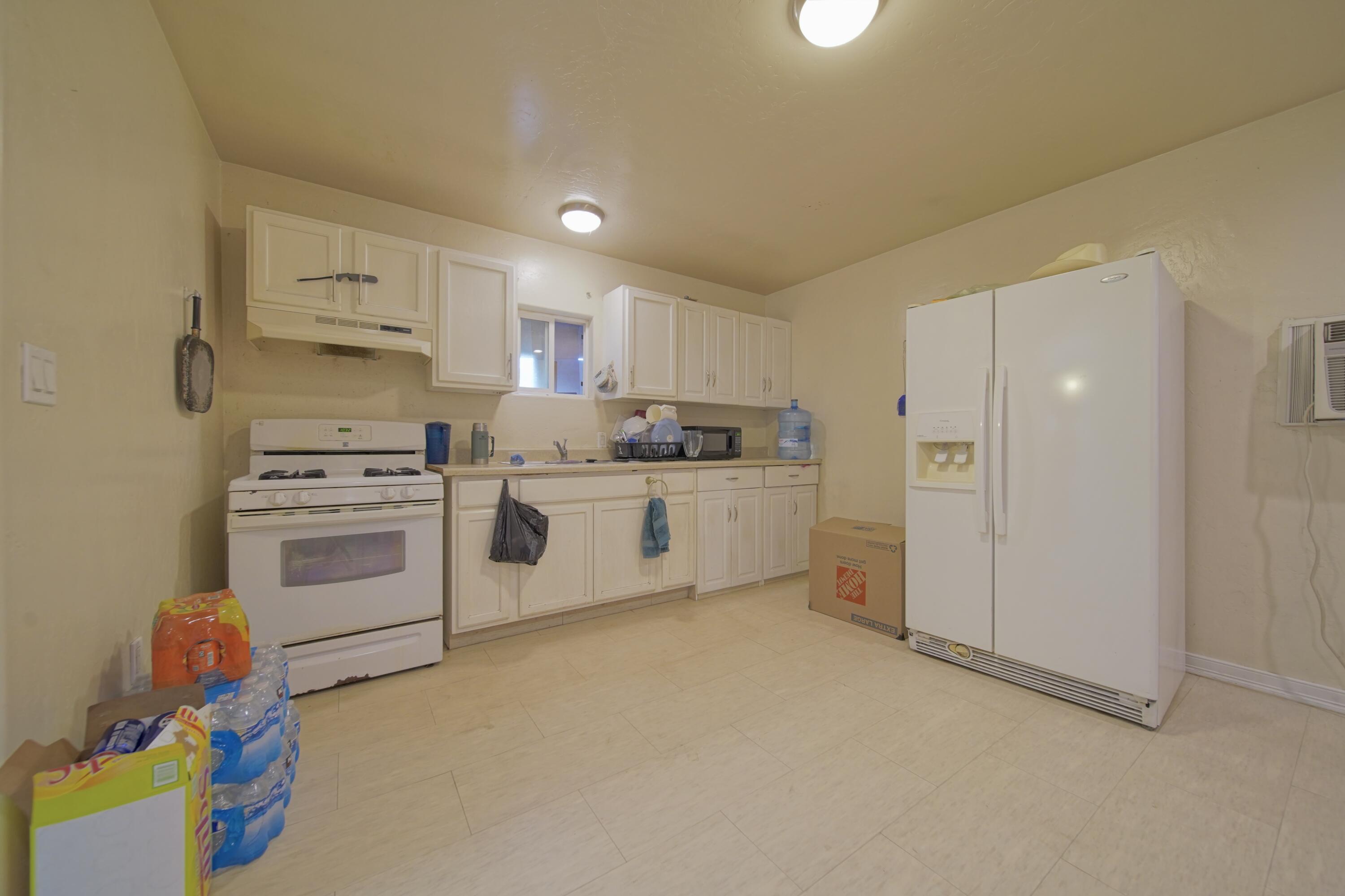113 Bryant Court Exeter, CA 93221 - Photo 39 of 41 Kitchen in ADU