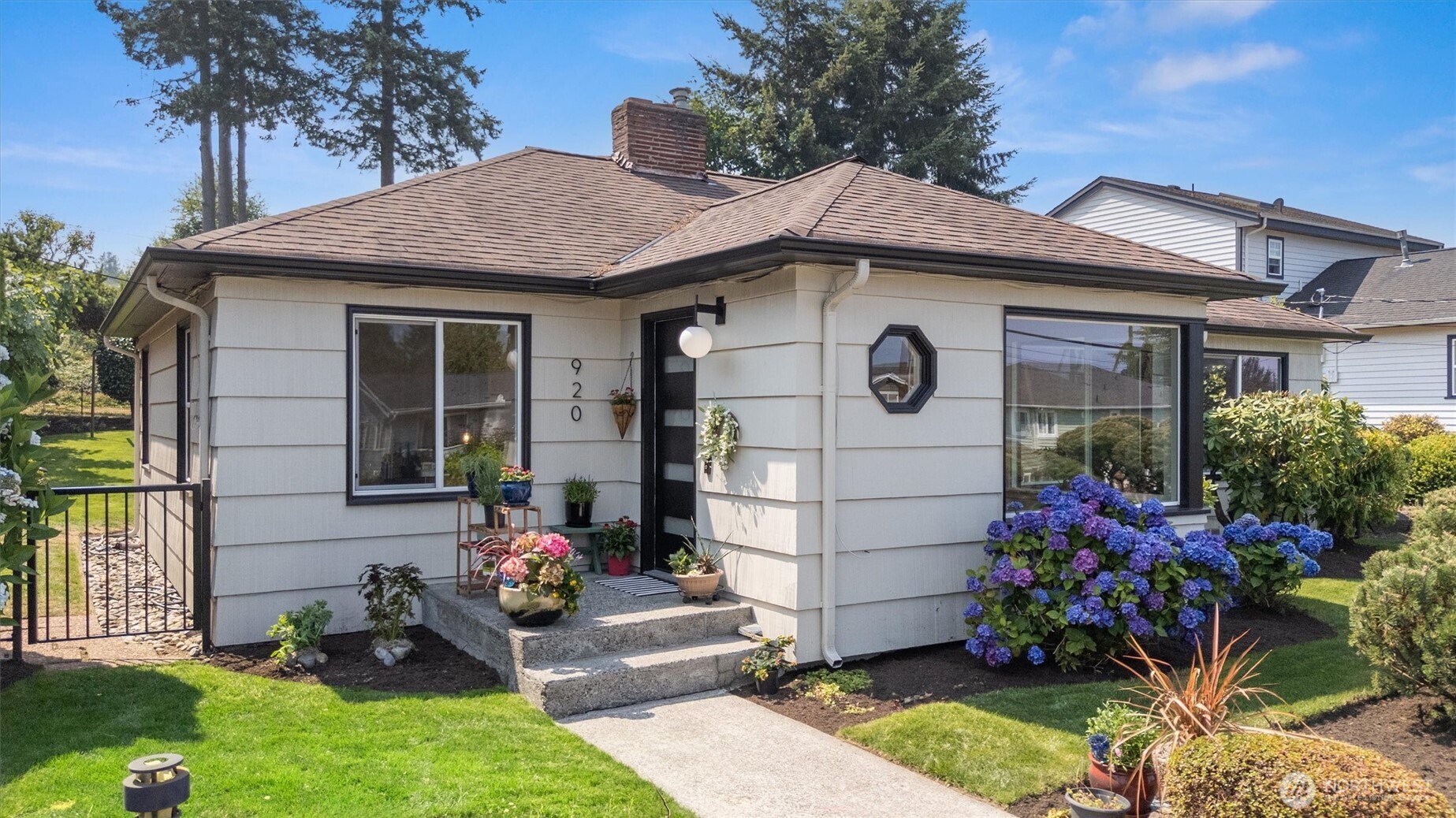 920 Maple Street Edmonds, WA 98020 - Photo 9 of 39 Gallery Image 9