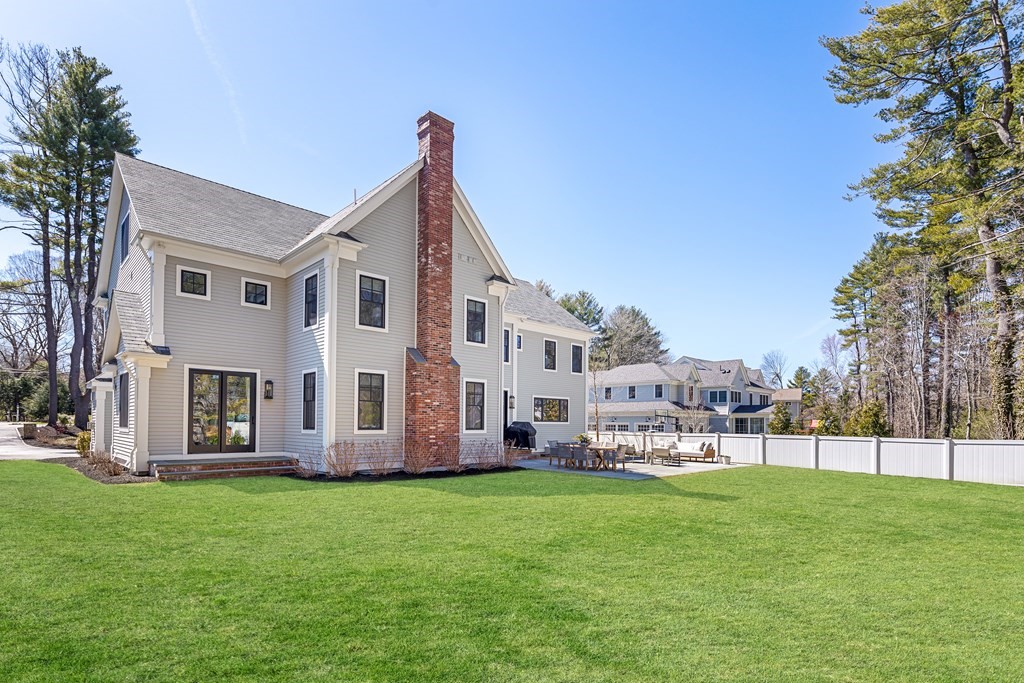 19 Longmeadow Road Wellesley, MA 02482 - Photo 32 of 34