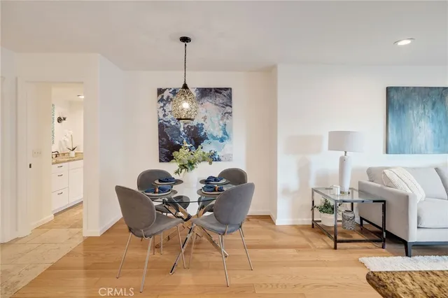 $895,000 | 1600 Ardmore Avenue, Unit 107, Hermosa Beach, CA 90254