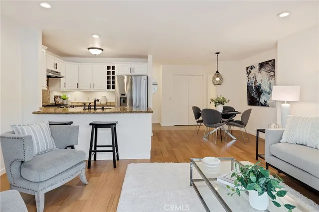 $895,000 | 1600 Ardmore Avenue, Unit 107, Hermosa Beach, CA 90254