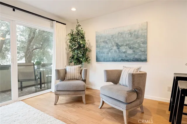 $895,000 | 1600 Ardmore Avenue, Unit 107, Hermosa Beach, CA 90254