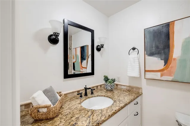 $895,000 | 1600 Ardmore Avenue, Unit 107, Hermosa Beach, CA 90254