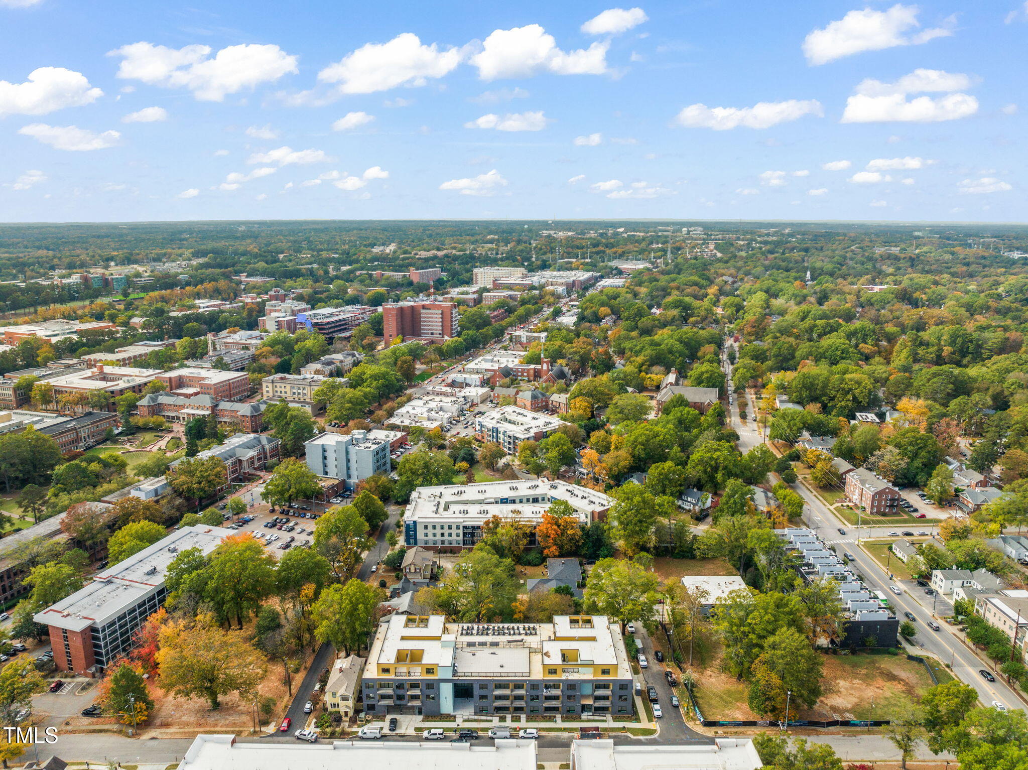 29 Enterprise Street, Unit 207 Raleigh, NC 27607 - Photo 34 of 36 an aerial view of residential building with green space
