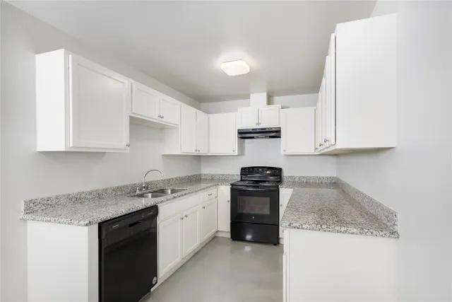 $299,500 | 626 Luke Street, Dayton, TX 77535