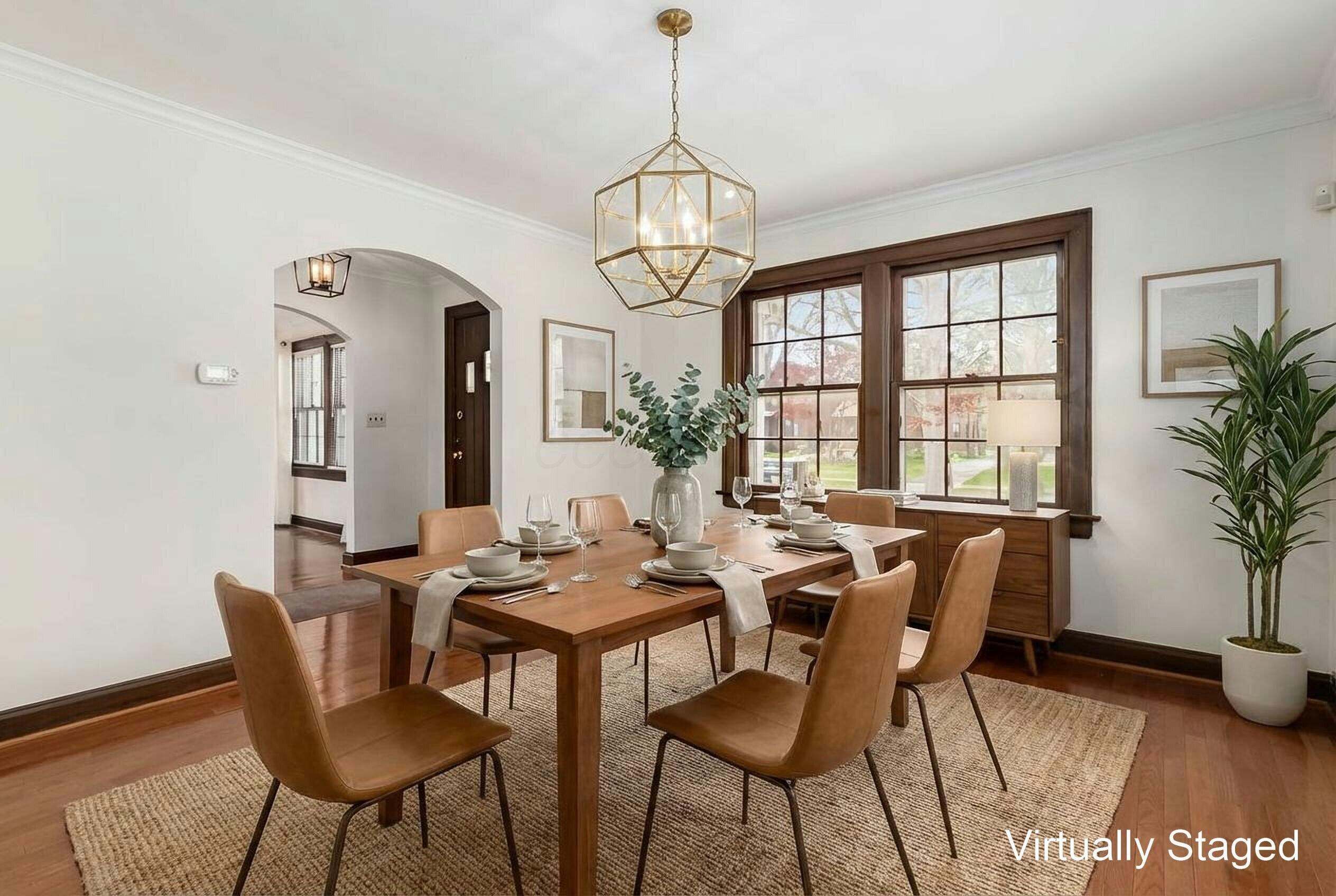 50 North Cassingham Road Columbus, OH 43209 - Photo 18 of 47 Spacious Dining Room for Table for 8