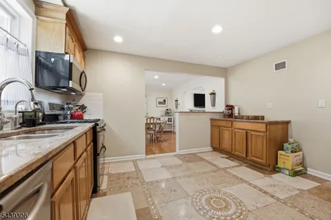 $5,400 | 1 Carter Road, West Orange, NJ 07052