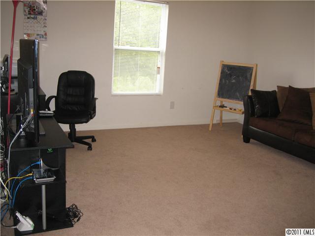 2914 Liddington Road Matthews, NC 28105 - Photo 4 of 8 Gallery Image 4