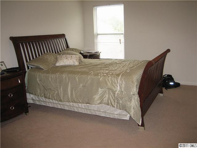 2914 Liddington Road Matthews, NC 28105 - Photo 5 of 8 Gallery Image 5