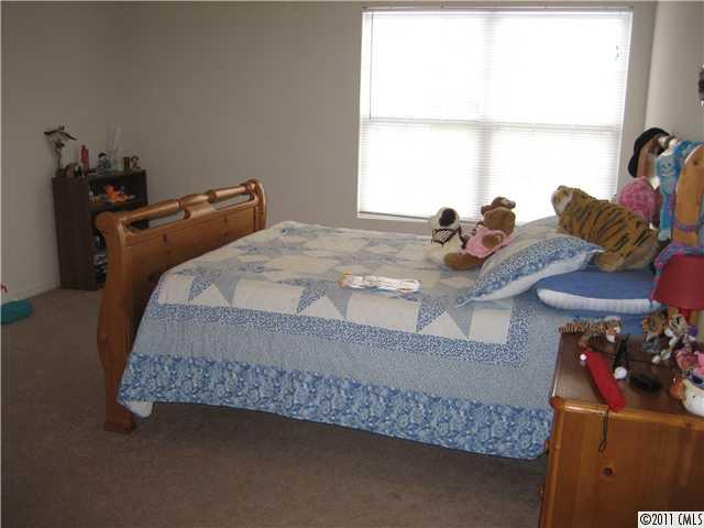 2914 Liddington Road Matthews, NC 28105 - Photo 6 of 8 Gallery Image 6