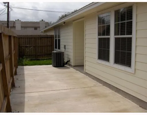 $1,150 | 4017 Acushnet Drive, Unit A, Corpus Christi, TX 78413