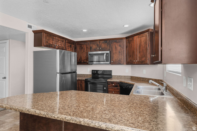8264 South Resaca Drive, Unit K3 Sandy, UT 84070 - Photo 10 of 30 Kitchen