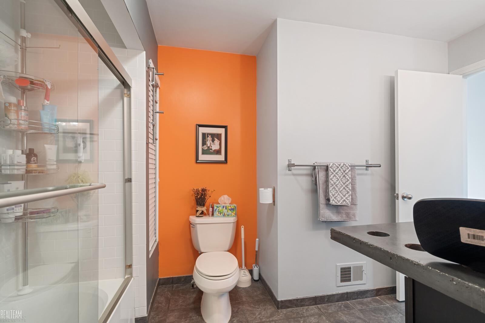 1570 Streamwood Court Rochester, MI 48307 - Photo 19 of 25