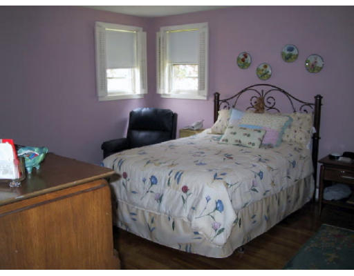 61 Gary Road Needham, MA 02494 - Photo 7 of 11
